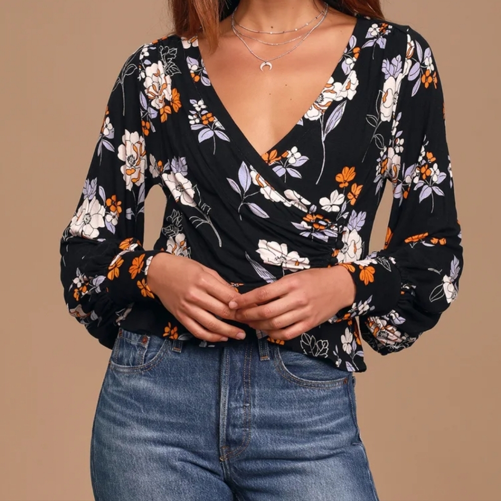 Free People wrap top!  Covered buttons.  Size Small. Stretchy